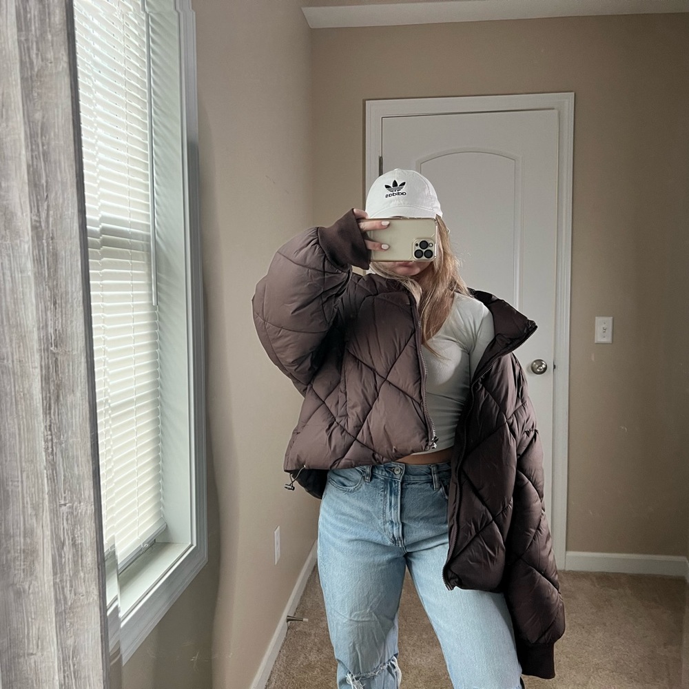 Brown Boohoo Puffer Coat, Size 14, Brand New only worn for photo, Missing tag